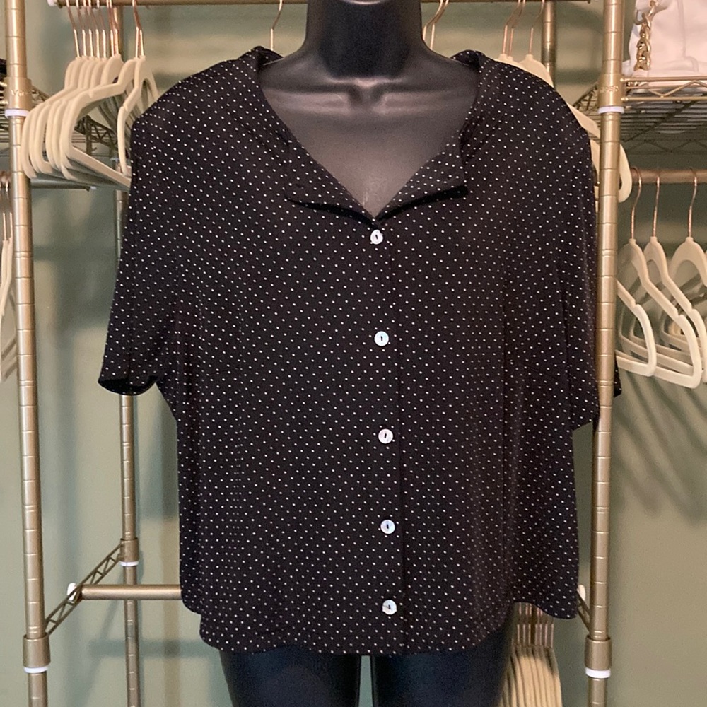 Ronni Nicole top